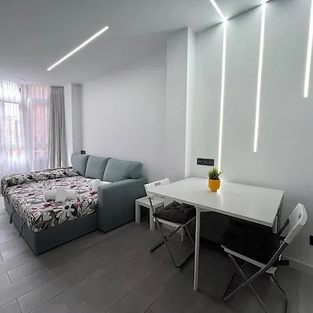Davila Playa Apartment *